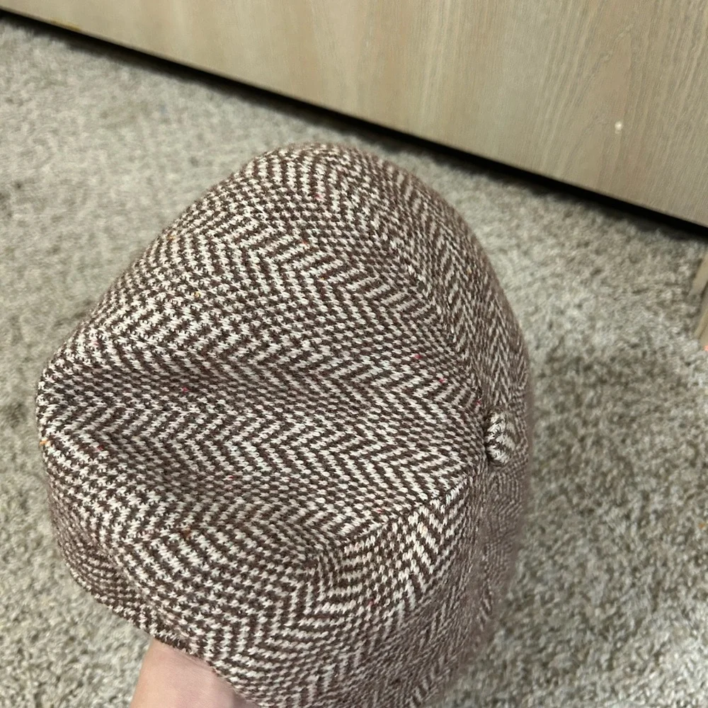 NWT Kangol Brown Cream Herringbone Flat Cap Wool Blend Men's Size Medium Outdoor